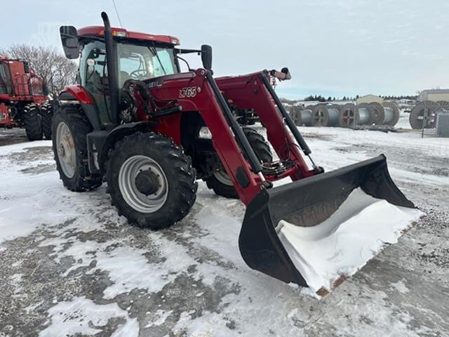 case ih L765